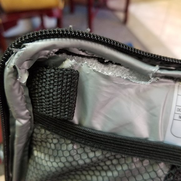 Working Koolatron D13 Soft Nylon Electric Cooler Hot Cold Dark Grey 12V Car Plug - Picture 8 of 9